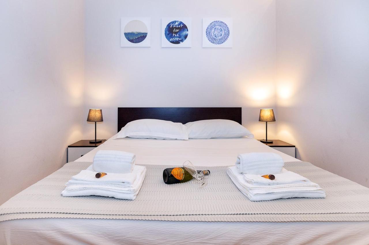 Stesicoro Exclusive Rooms Catánia Buitenkant foto